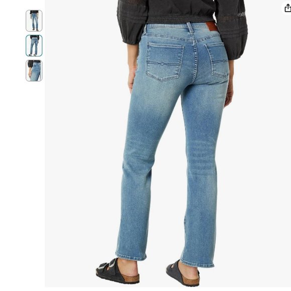 NWT! Lucky Brand - Mid Rise Sweet Bootcut Jean - Picture 2 of 3